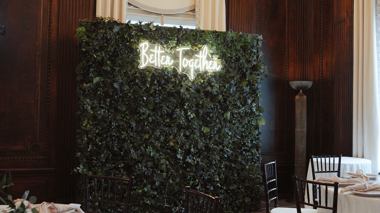 Creative Wedding Guestbook Alternatives to Wow Your Guests